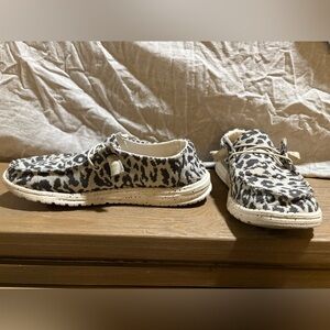 Hey Dude Wendy Cheetah Gray